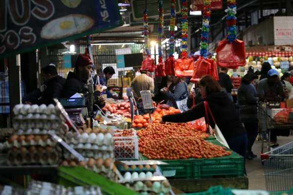 <p>El respiro en la inflación sigue sin sentirse del todo en los bolsillos de las personas más vulnerables</p>