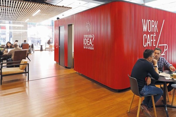 <p>Santander acelera digitalización de su banco con sucursales estilo Work/Café</p>