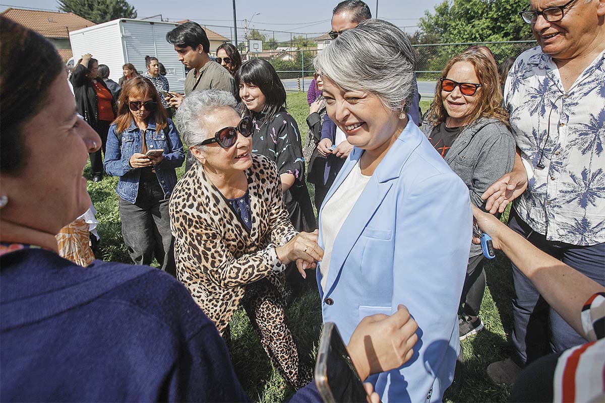 <p>La candidata encabezó una actividad por el día internacional de la eliminación de la violencia contra la mujer. Foto: Aton Chile</p>