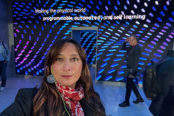 <p>Se mueve la grúa en las telco: exSubtel y exWOM llega a Entel a la gerencia de regulación</p>