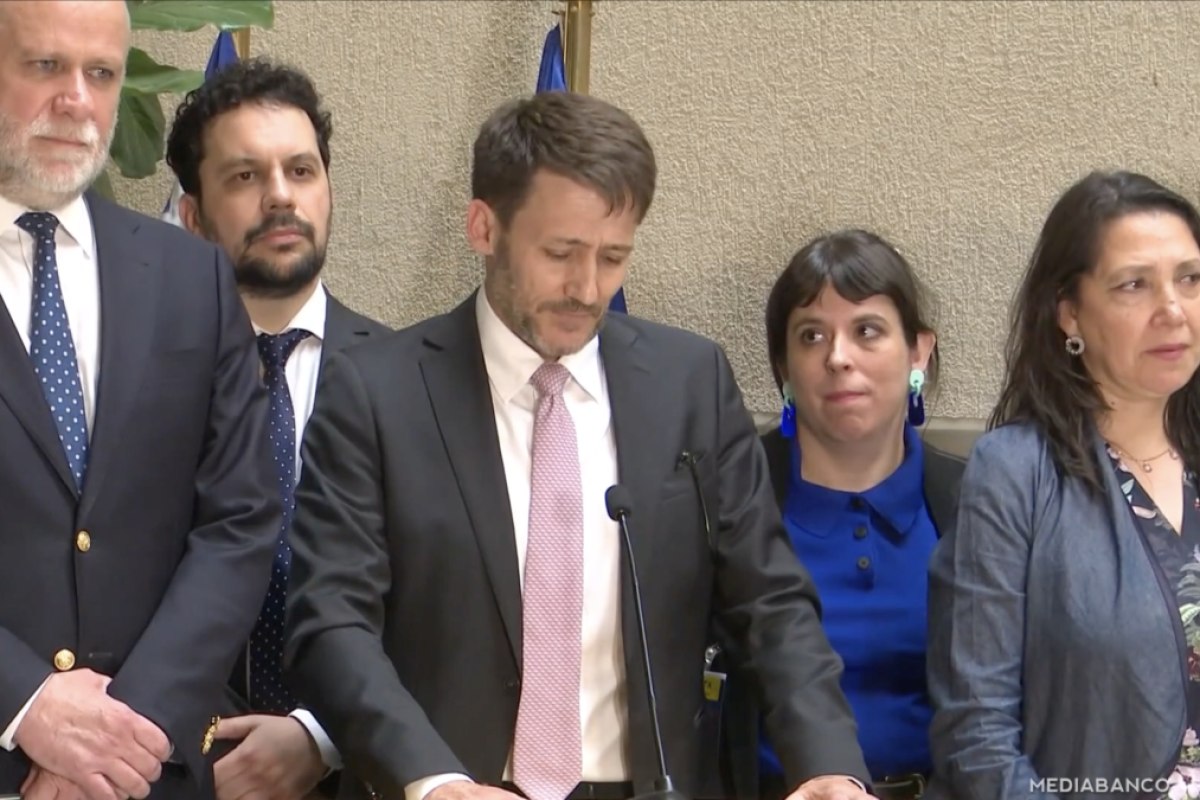 <p>Ahora en DF | Pardow tras rechazo de AC en el Senado: “No tengo intención más que asumir las críticas políticas con humildad”</p>