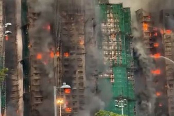 <p>Ahora en DF | Al menos 36 muertos y 279 desaparecidos por incendio en Hong Kong que arrasó tres rascacielos</p>