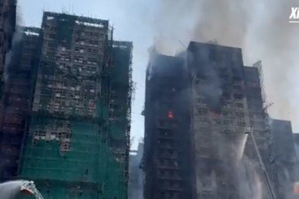 <p>Ahora en DF | Aumentan a 55 los fallecidos por el enorme incendio de un complejo de rascacielos en Hong Kong</p>