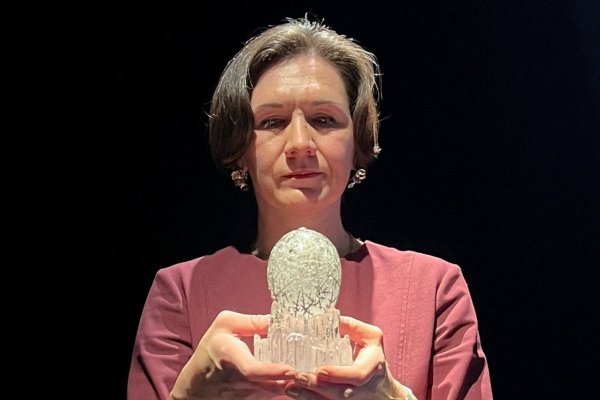 <p>Es considerado como el mejor de los huevos de Pascua imperiales creados por Fabergé para los Romanov.</p>