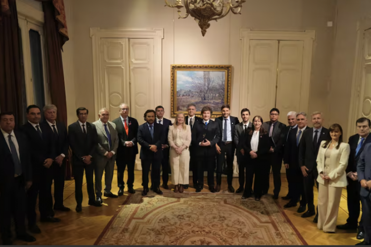 <p>Presupuesto 2026: Provincias argentinas aceleran sus procesos para colocar deuda en el exterior y solicitan aval del Gobierno</p>