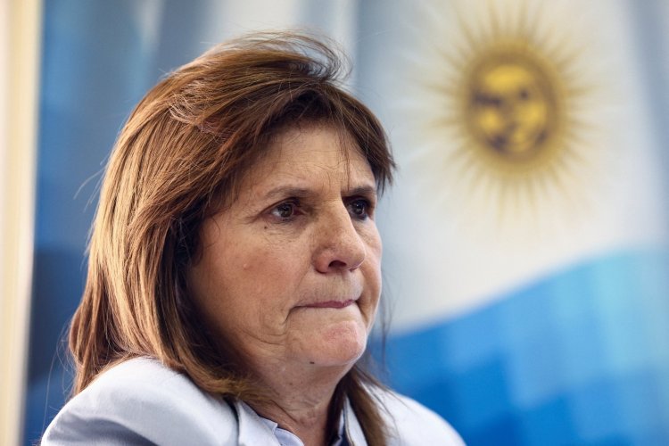 <p>Patricia Bullrich renuncia al Ministerio de Seguridad para asumir en el Senado y reitera su apoyo a Milei</p>