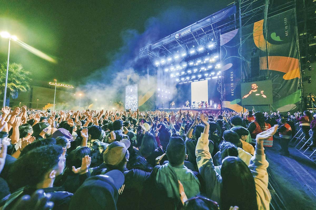 <p>En medio de polémicas, productora Sono presenta única oferta admisible para organizar Rock en Conce 2026</p>