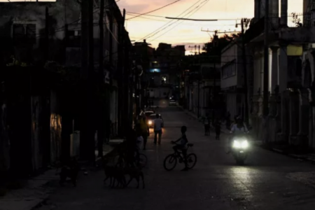 ¿Qué está pasando en Cuba que acumula al menos seis apagones nacionales en 2025?