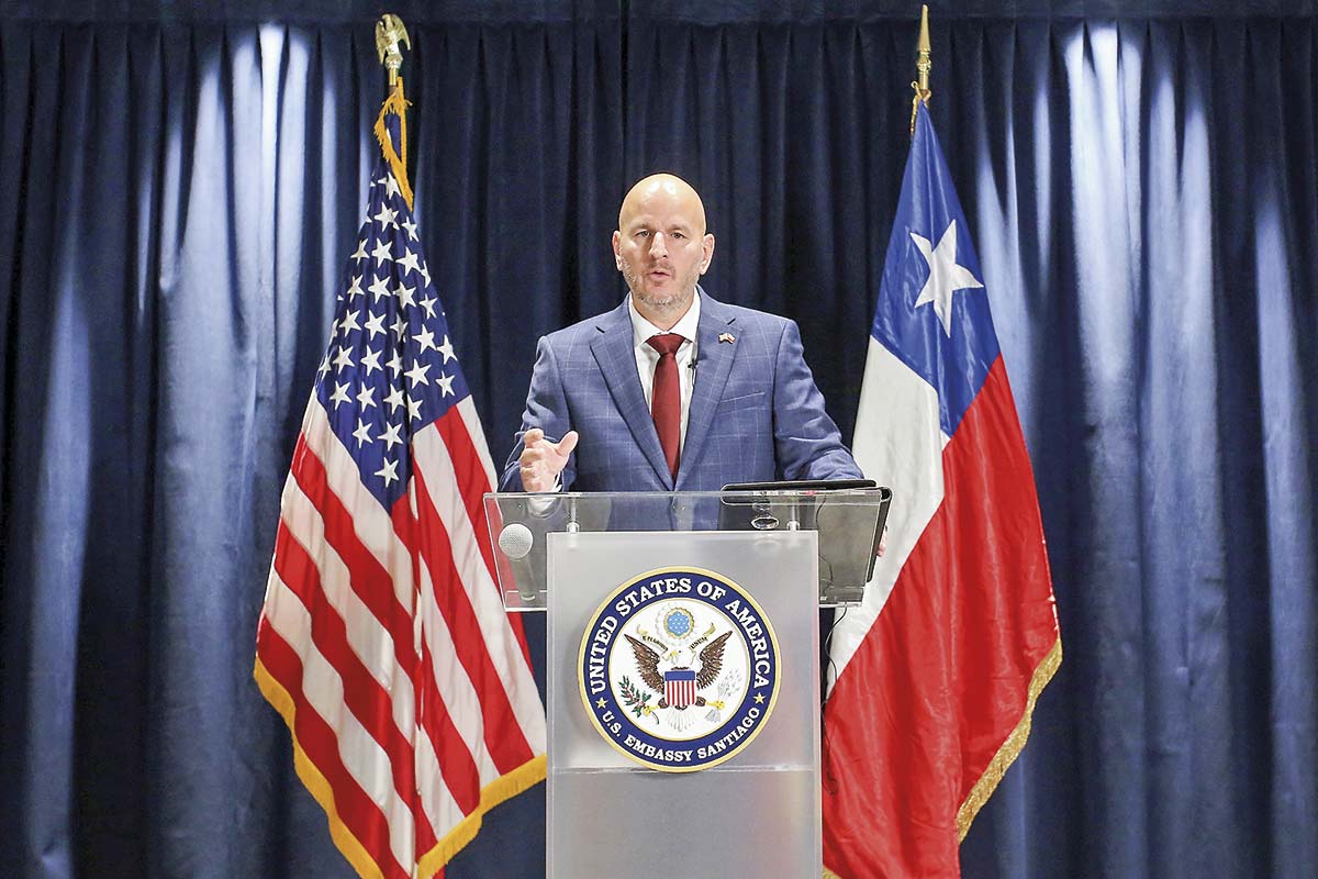 <p>Embajador de Estados Unidos se reúne con Kast: "Seguiremos impulsando una cooperación práctica entre EEUU y Chile"</p>