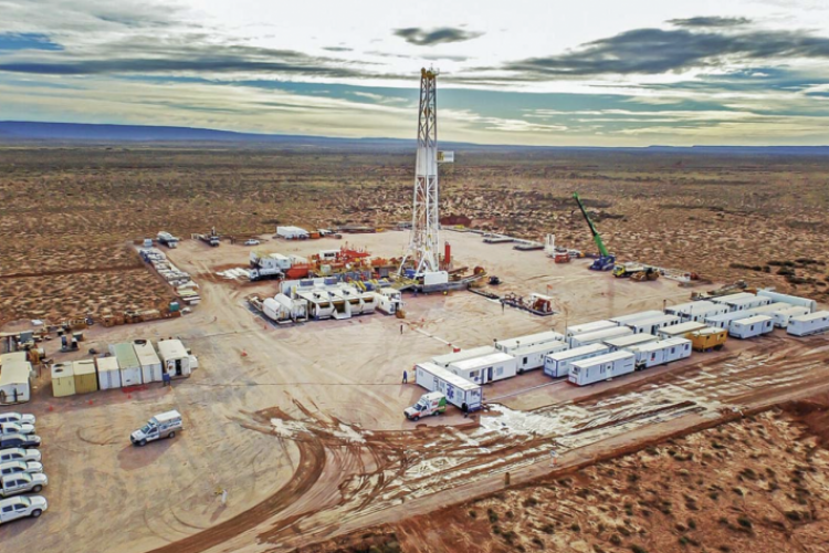 <p>ENAP suscribe contrato de suministro desde Vaca Muerta en Argentina por US$ 12 mil millones a 2033</p>