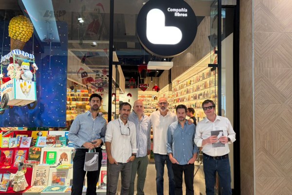 <p>Una nueva librería, con cuatro abogados como socios, abre en el Costanera Center</p>