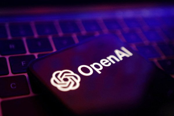 <p>OpenAI descubre que la IA ahorra a los trabajadores casi una hora al día en promedio</p>