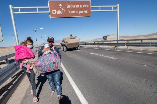 <p>Tenso cruce por migración: Kast propone corredor humanitario y Jara asegura que son “propuestas imaginarias”</p>