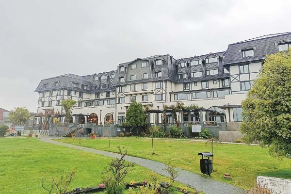 Gran Hotel Pucón sale nuevamente a la venta tras salida de Enjoy de su propiedad