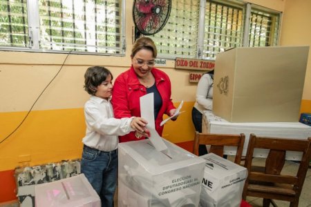 Presidenta de Honduras declara nulas las elecciones tras "intromisión de Trump"