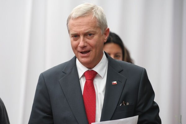 <p>El plan que alista José Antonio Kast para su primer día si se convierte en Presidente electo</p>