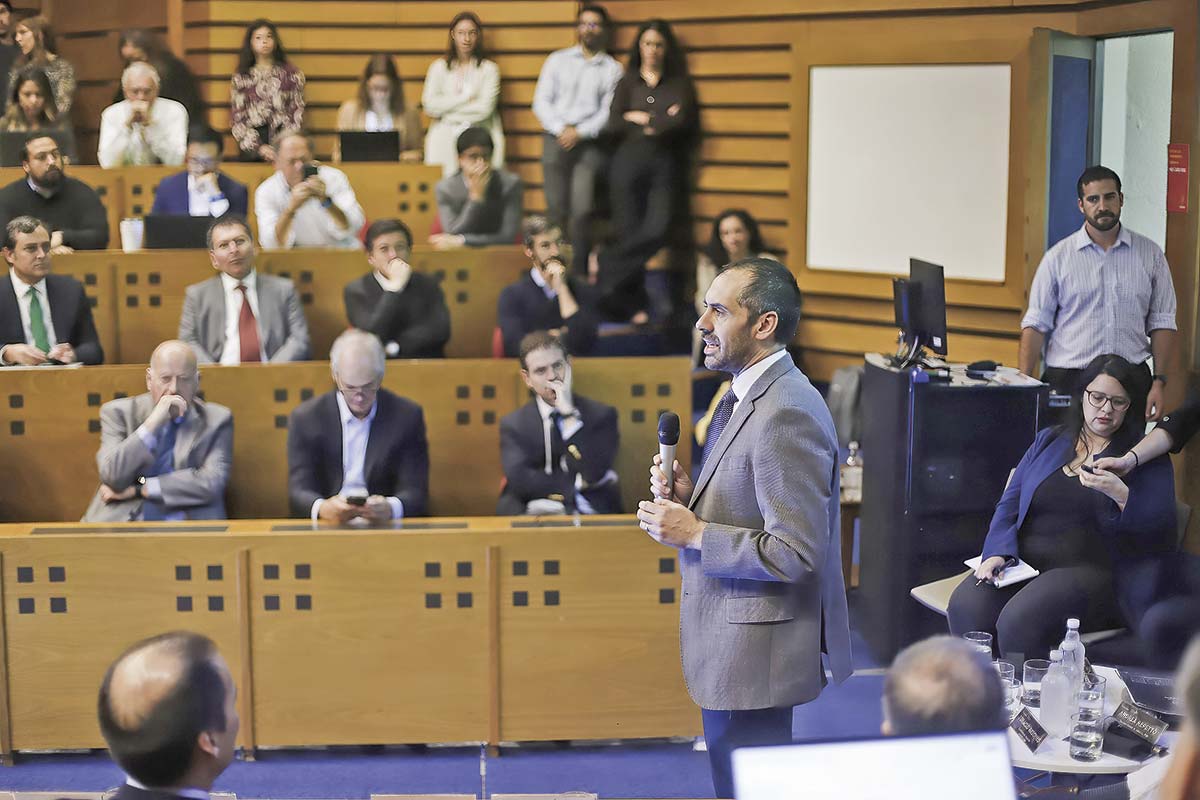 <p>Tras golpe de Contraloría, Hacienda analiza cambios a la contabilidad del sistema que reemplaza al CAE</p>