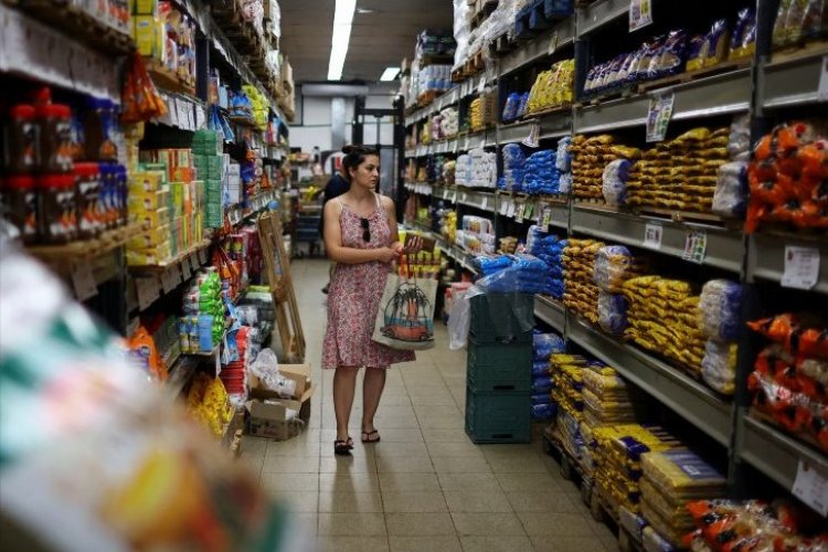 <p>Inflación en Argentina se acelera nuevamente: IPC sube 2,5% en noviembre y acumula 31,4% en los últimos 12 meses</p>