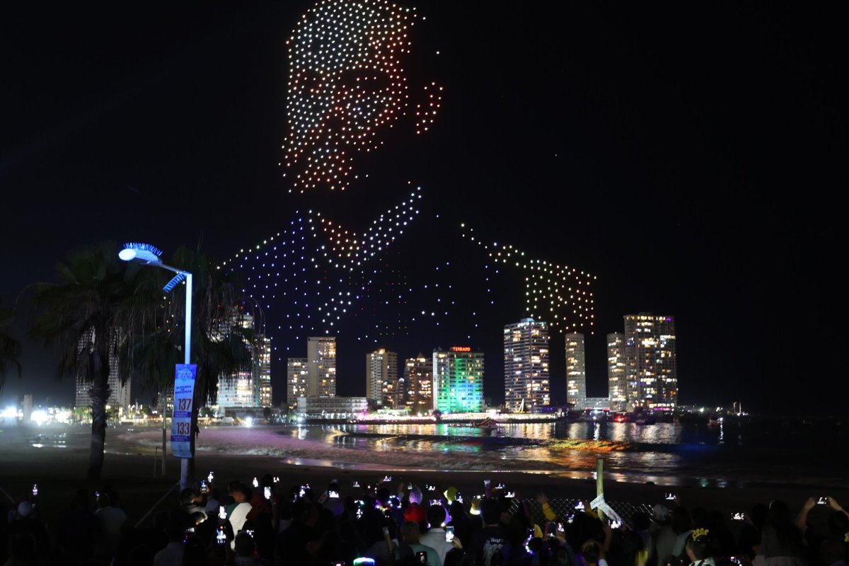 <p>Show de Año Nuevo enciende la polémica en Iquique: costo por mayor espectáculo de drones de Chile se dispara 90%</p>