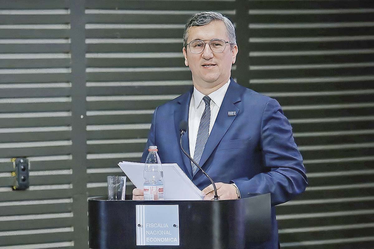 <p>Jorge Grunberg.</p>