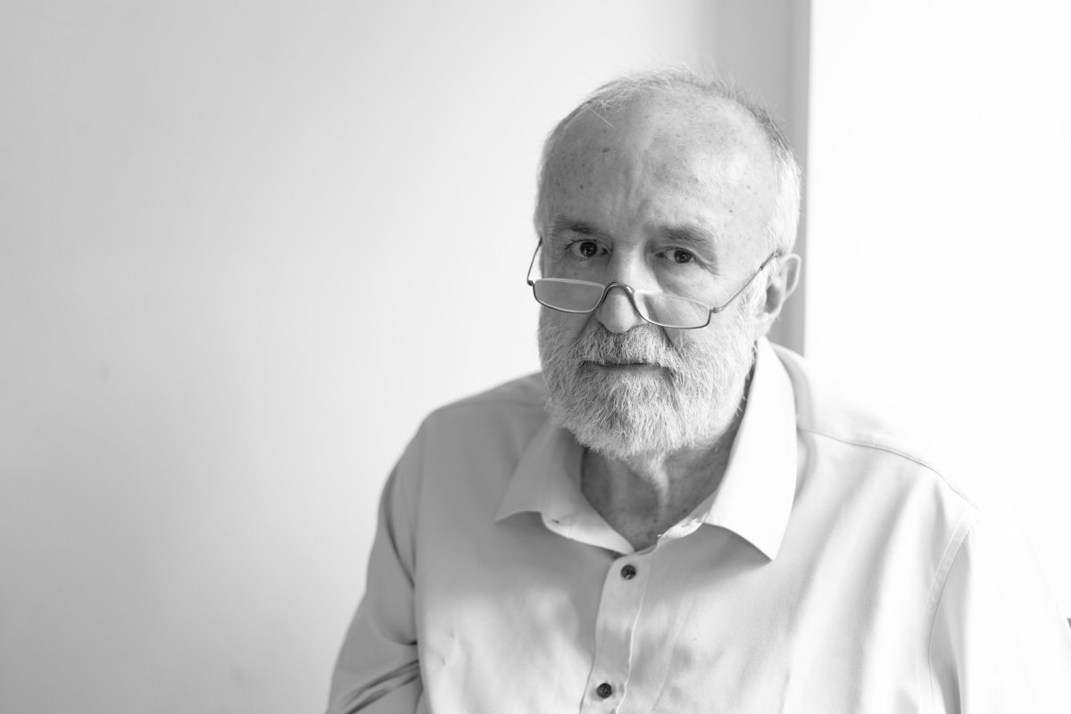 <p>Marco Antonio de la Parra: “Hay algo de escandaloso en la muerte”</p>