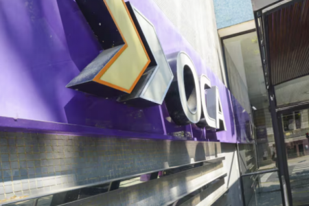 Dueños de Flybondi compran OCA, la empresa de correos privada más grande de Argentina