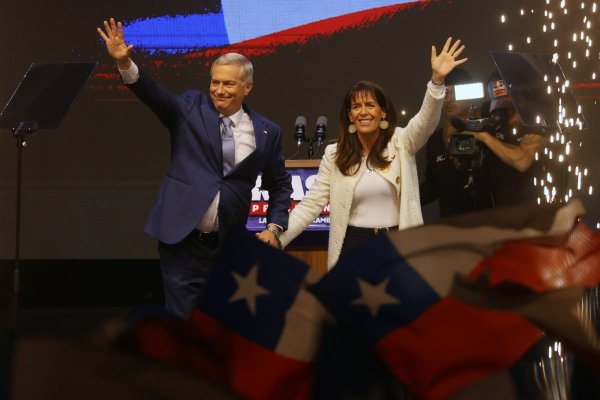 <p>José Antonio Kast da su primer discurso como Presidente electo: "Ganó Chile y la esperanza de vivir sin miedo"</p>