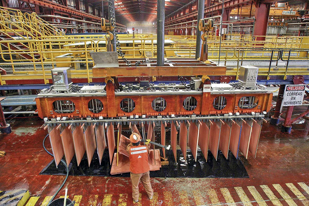 <p>Escondida incrementa en 45% sus ganancias a septiembre y Fisco se queda con US$ 2.569 millones</p>