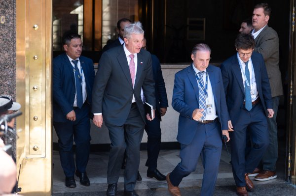 <p>Kast confirma que quiere irse a vivir a La Moneda hasta con saco de dormir si es necesario: “No voy a arrendar una casa para generar más gasto”</p>