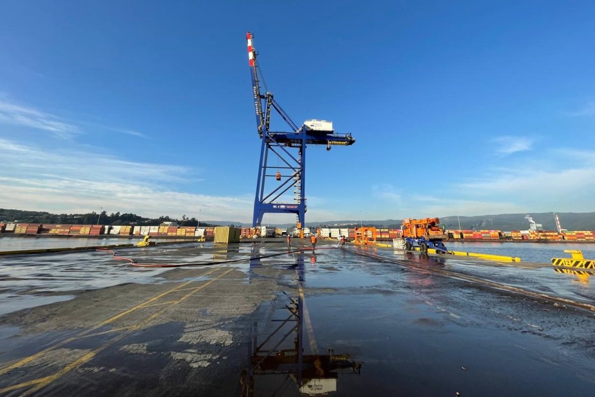 <p>Decretan arraigo nacional y firma mensual para exgerenta de Puerto Coronel tras ser formalizada por administración desleal</p>