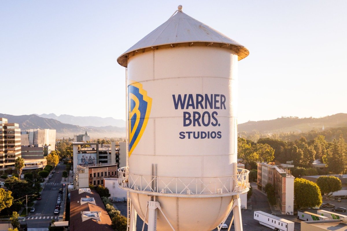<p>El directorio de Warner Bros Discovery rechaza la oferta rival de Paramount</p>