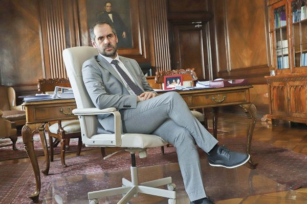 <p>Tras proyecciones del Central, Grau destaca que el Gobierno entregará una economía en condiciones “sustantivamente” mejores</p>