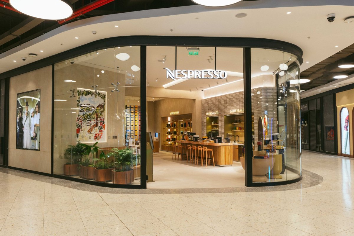<p>Nespresso inaugura tienda en Parque Arauco y llega a ocho locales en el país</p>