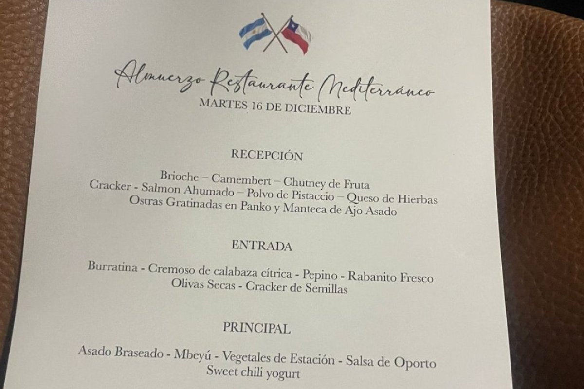 <p>Con ostras y asado braseado: El almuerzo en que Kast y Quiroz llamaron a empresarios argentinos a invertir</p>