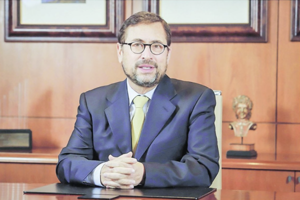 <p>Qué pasaría en la gerencia general de Quiñenco si Francisco Pérez Mackenna acepta Cancillería</p>