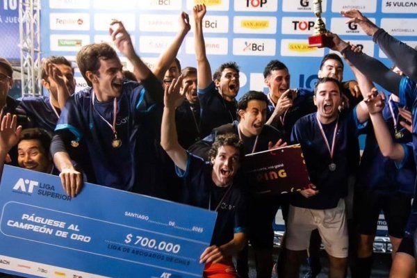 <p>Carey, Bofill Mir y Morales & Besa levantan las copas en liga de abogados</p>