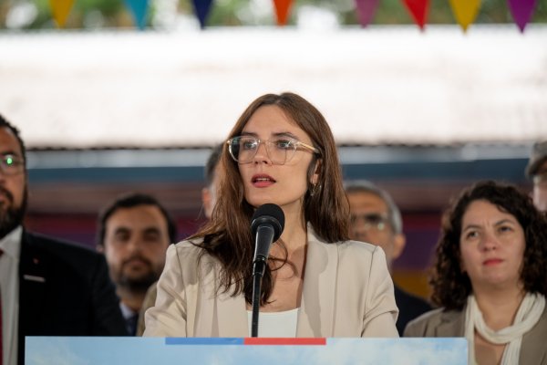 <p>La Moneda descarta “amarre” de funcionarios públicos en acuerdo por reajuste: “Es para evitar arbitrariedades”</p>