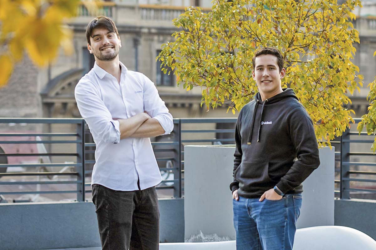 <p>Andrés Leiva y Matías López, fundadores de Videsk.</p>