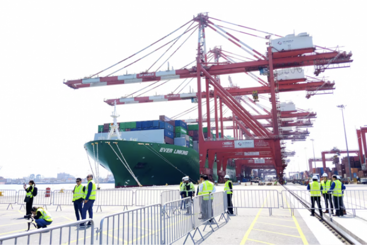 <p>Puerto del Callao en Perú: DPW podría invertir US$ 1.000 millones más en Muelle Sur</p>