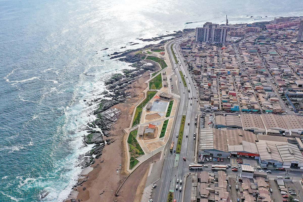 <p>Tras precedente en Iquique, abogado advierte riesgos para bancos e inmobiliarias por nuevo plan regulador de Antofagasta</p>