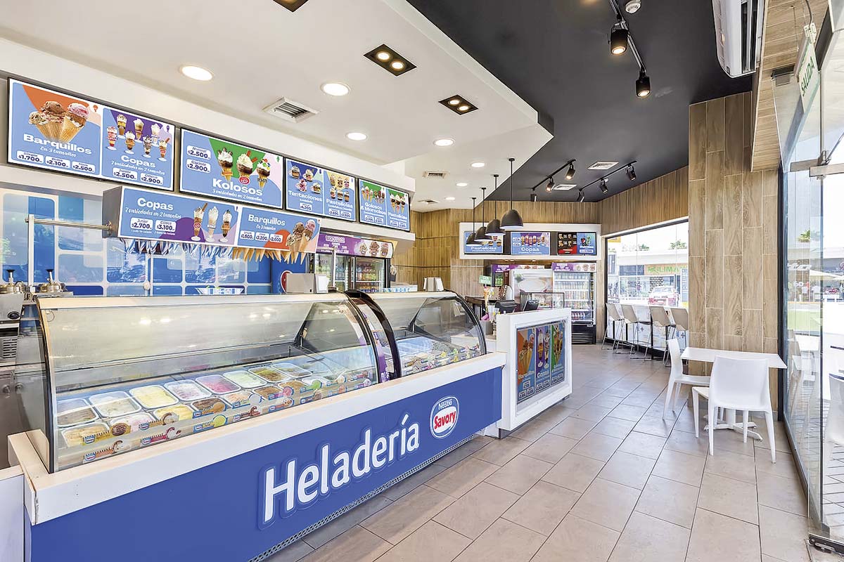 <p>El conglomerado que busca seguir operando locales con la marca Savory dijo que Nestlé decidió cortar el suministro de helados.</p>