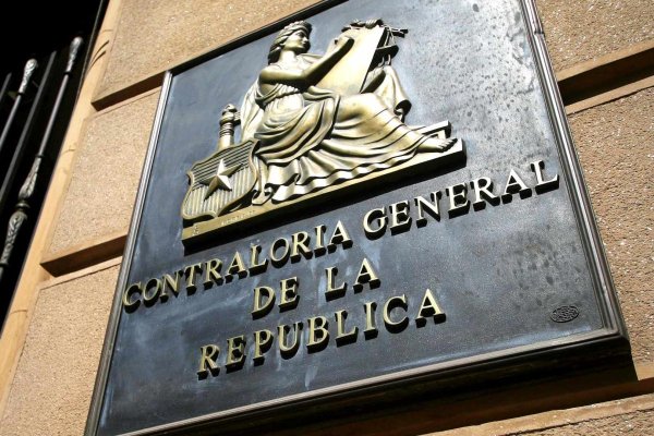<p>El listado completo de los 73 servicios públicos sobre los cuales Contraloría puso "alertas" por sus estados financieros</p>