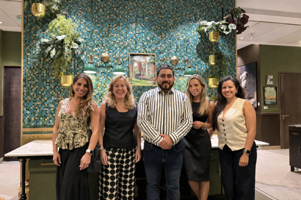 Javiera Sarmiento (Directora ejecutiva Eurecat LATAM), Carme Margelí (Directora de internacionalización Eurecat), Ricardo Icarte (CEO Patagonia Startups), Katherine Olguín (Directora científica Patagonia Startups) y Ana María Vigoya (Consultora Tecnológica Eurecat LATAM).