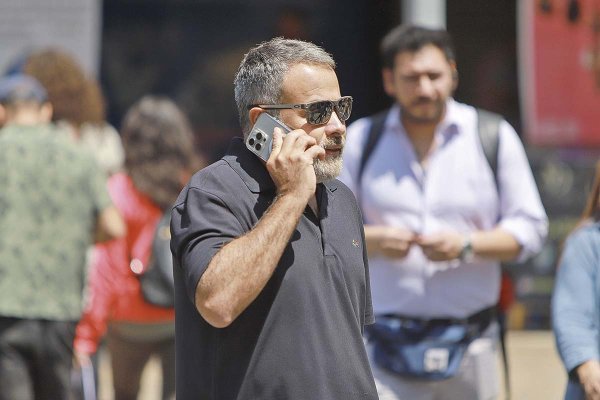 Firma lituana pide nueva evaluación de ofertas para definir al administrador de la portabilidad numérica en Chile