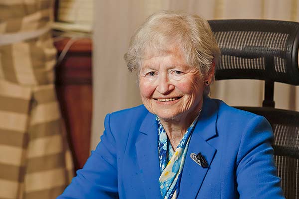 <p>Griffith-Jones tras su salida del Banco Central: “Un desafío importante para el país, para que haya paz social, es cómo se mejora la distribución del ingreso”</p>