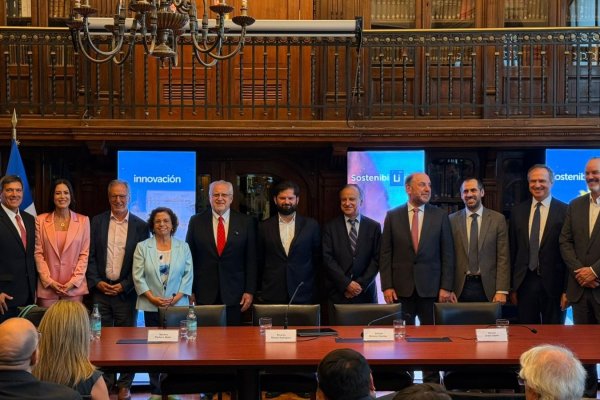 <p>Presidente Boric, ministros y altos mandos de Codelco y SQM dan el vamos a la nueva empresa de litio</p>