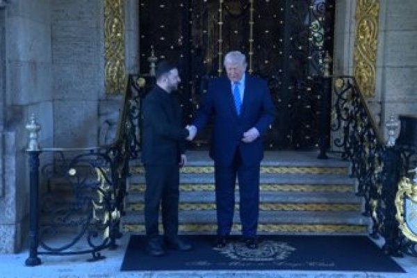 <p>Ahora en DF | Zelensky ve "resultados significativos" tras su reunión con Trump y apunta a una nueva cumbre</p>