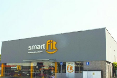 Brasileña Smart Fit llega a 2.000 establecimientos y prevé acelerar expansión internacional con miras a Argentina
