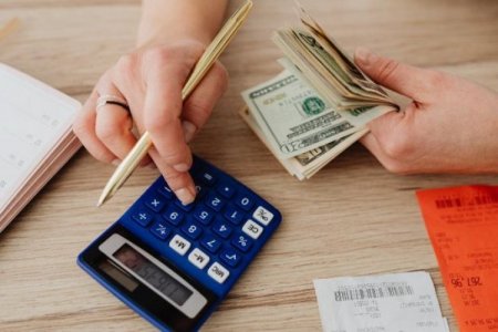 Petro decreta alza de 22,7% del sueldo mínimo en Colombia para 2026 y desata preocupación inflacionaria