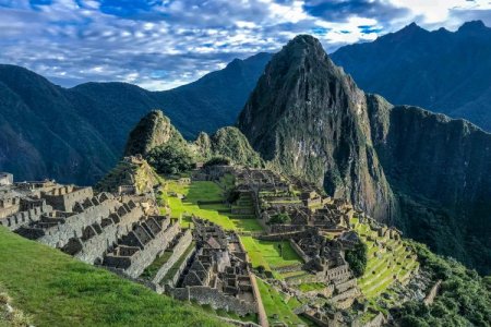 Al menos un muerto y 40 heridos deja choque de trenes en vía a Machu Picchu